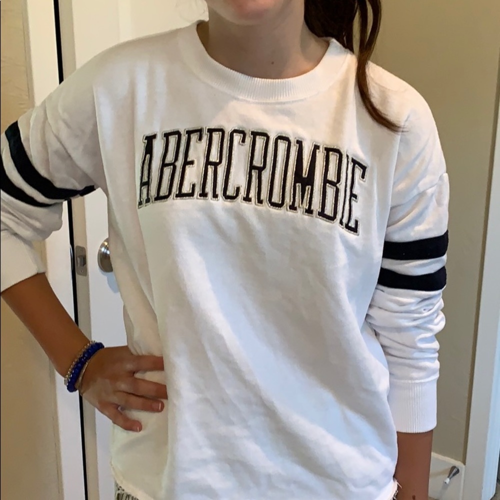 A&F sweatshirt